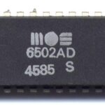 MOS_6502AD_4585_top
